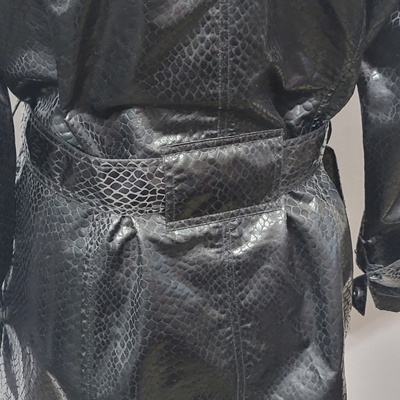 Chicos Womens Black Faux Snakeskin Zip Up & Snap w/ Belt Size 2 (Large) #521 - Picture 8 of 12